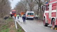 Загинали и ранени при тежка катастрофа край Добрич