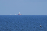 Първият кораб, използващ нов морски път, се приближава до Газа с 200 тона помощ