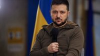 Вижте с колко са нараснали доходите на Зеленски през 2022 г.