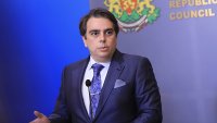 Асен Василев: Акцията на ДАНС имаше за цел да сплаши шефката на Агенция "Митници"