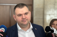 Пеевски: Заради Кирил Петков на Борисов му се наложи да влезе в ролята на Тодор Живков на 9-ти срещу 10-ти ноември (ВИДЕО)