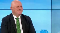 Министър Цоков: Всички зрелостници ще получат пълните точки от проблемната задача в матурата по БЕЛ