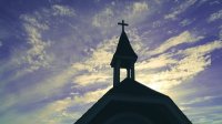 ГРОЗНОТО ЛИЦЕ НА ЕВРОПА! Варшава забрани християнските символи в кметството