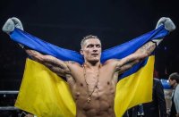 Усик влезе в болница веднага след триумфа над Фюри