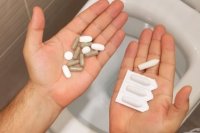 Невролог: Слабителните увеличават риска от деменция