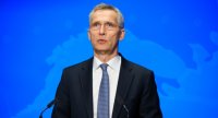 Шефът на НАТО: Украйна вече има право да използва западни оръжия срещу Русия