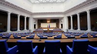 ПРОГНОЗА: Ето колко представители ще имат партиите в 50-ото Народно събрание