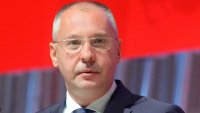 СТАНИШЕВ ОТНОВО ВЛЕЗЕ В РОЛЯТА НА СРАМЕЖЛИВА МОМА: Мяука и мънка дали ще се кандидатира за шеф на БСП