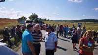 ПРОТЕСТ: Животновъдите блокираха Подбалканския път