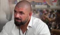 САМО В MEDIAMALL: Броди ли наемен убиец и чужд шпионин в парламента?