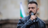 София Прайд навръх Черешова задушница &ndash; пошлост, гордост, купон, чалга, мокри фланелки и драг в деня, в който почитаме починалите