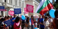 "Поход за семейството" се проведе днес в София, Пловдив и Варна (СНИМКИ)
