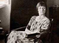 Анна Ахматова: Истинската нежност не може да бъде сбъркана. Тя е тиха и не може да бъде чута