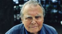 Чеслав Милош: Целта на поезията е да ни напомни колко трудно е да останем един и същ човек.