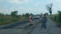 След близо половин век започна ремонт на пътя Мъдрец &ndash; Обручище