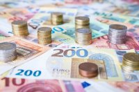 След френските избори: Еврото се понижи