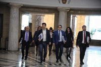 ПП и ДБ се хванаха за гушите! Едните искат да са в опозиция, а другите...