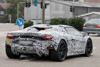 Новият модел на Lamborghini ще бъде представен следващия месец