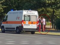 Намериха Явор Бахаров пиян на пейка и по боксерки в Бургас (ВИДЕО)