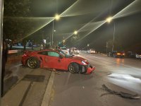 Млад шофьор разби "Порше" за половин милион лева в Студентски град (СНИМКИ+ВИДЕО)