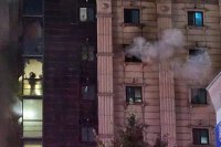 ТРАГЕДИЯ: Най-малко 7 загинали и десетки пострадали при пожар в хотел в Южна Корея (ВИДЕО)