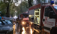 Пожар избухна в центъра на Бургас (ВИДЕО)