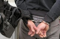 Задържаха трима при спецакция срещу купения вот в Бургас