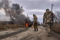 Украинските военни отстъпват от позициите си в централната част на Угледар в Донбас