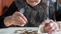 430 хиляди пенсии ще нарастнат с от 15 до 300 лв