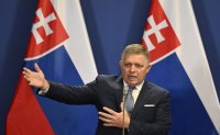 Словашкият премиер Роберт Фицо разказа играта на милитаристите от ЕС