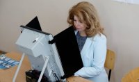 Илияна Йотова се изправи пред проблем, преди да упражни правото си на глас