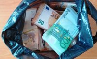 Мъж забрави торба с 36 000 евро на паркинг в Стара Загора