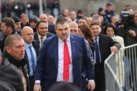 Пеевски: Доган е човек на Москва, Радев и Копринков трябва да се явят на детектор на лъжата заради кеша!