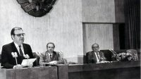 Днес е 10 ноември и отбелязваме 35 години демокрация