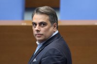 АНАЛИТЕ СА ЖИВИ! Асен Василев: Ако имах жена нямаше да вляза в политиката!