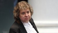 Киселова подкрепи забраната на вейпове за непълнолетни