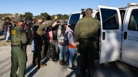 Мексико е приело почти 11 000 депортирани мигранти от САЩ от януари насам