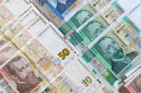 България е на път да удвои държавния си дълг в следващото десетилетие