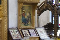 На 19 февруари църквата почита 70-те апостоли Филимон и Архип, св. Апфия и преп. Доситей