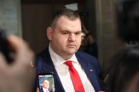 Политологът Любомир Стефанов: Пеевски е централна фигура в българския политически живот