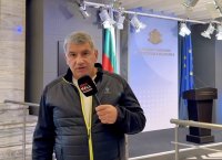 Срещата между енергетиците, миньорите и "Сглобката" започна, журналистите останаха навън!