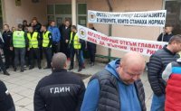 Служители на затворите отново излизат на протест