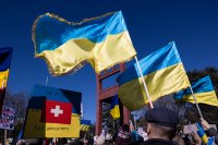 Швейцария дава до 4000 долара на украинец, само за да се върне в родината си