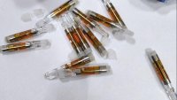 Митничари задържаха над 2,8 литра течност за вейпове в незаконна пратка