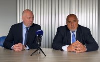 Желязков, Петкова и Борисов: Решихме кризата с градския транспорт в София (ВИДЕО)