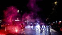  Фенове на ПСЖ предизвикаха безредици в Париж (ВИДЕО)