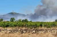 Огнената стихия край Бакаджик продължава &ndash; частично бедствено положение остава в сила