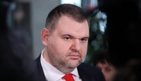 Делян Пеевски призова държавните институции да проверят &bdquo;Лукойл&ldquo; за пазарни манипулации