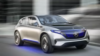 Mercedes-Benz преосмисля емблематичната решетка с 140 LED диода в нов електрически GLC