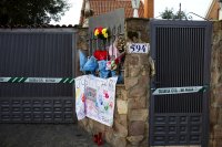 Ужас в Испания: 32 кучета умряха от глад във ферма в Бадахос (СНИМКИ 18+)
